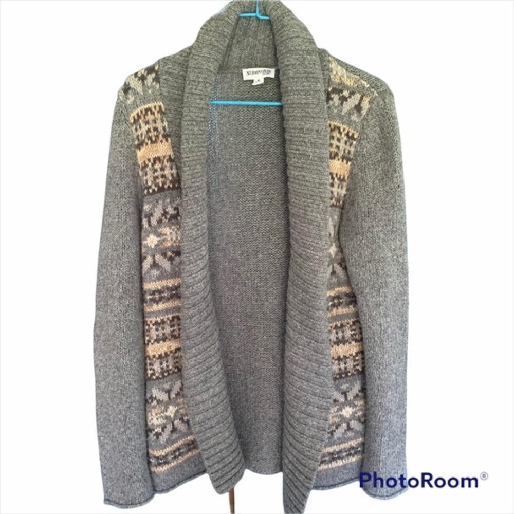 St. John’s Bay Medium Gray Cardigan‎